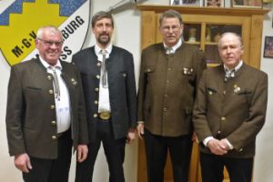 MGV HV Vorstand Kreuz_Weinzierl_Prieschl_Unker kl.JPG